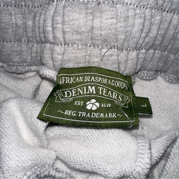 Hello I am selling denim tears pants 100% authentic stylish for men and women - Picture 2 of 9